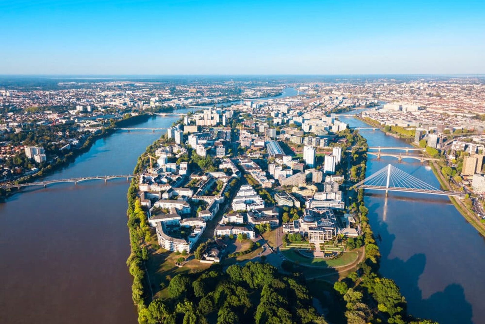 Standiste à Nantes