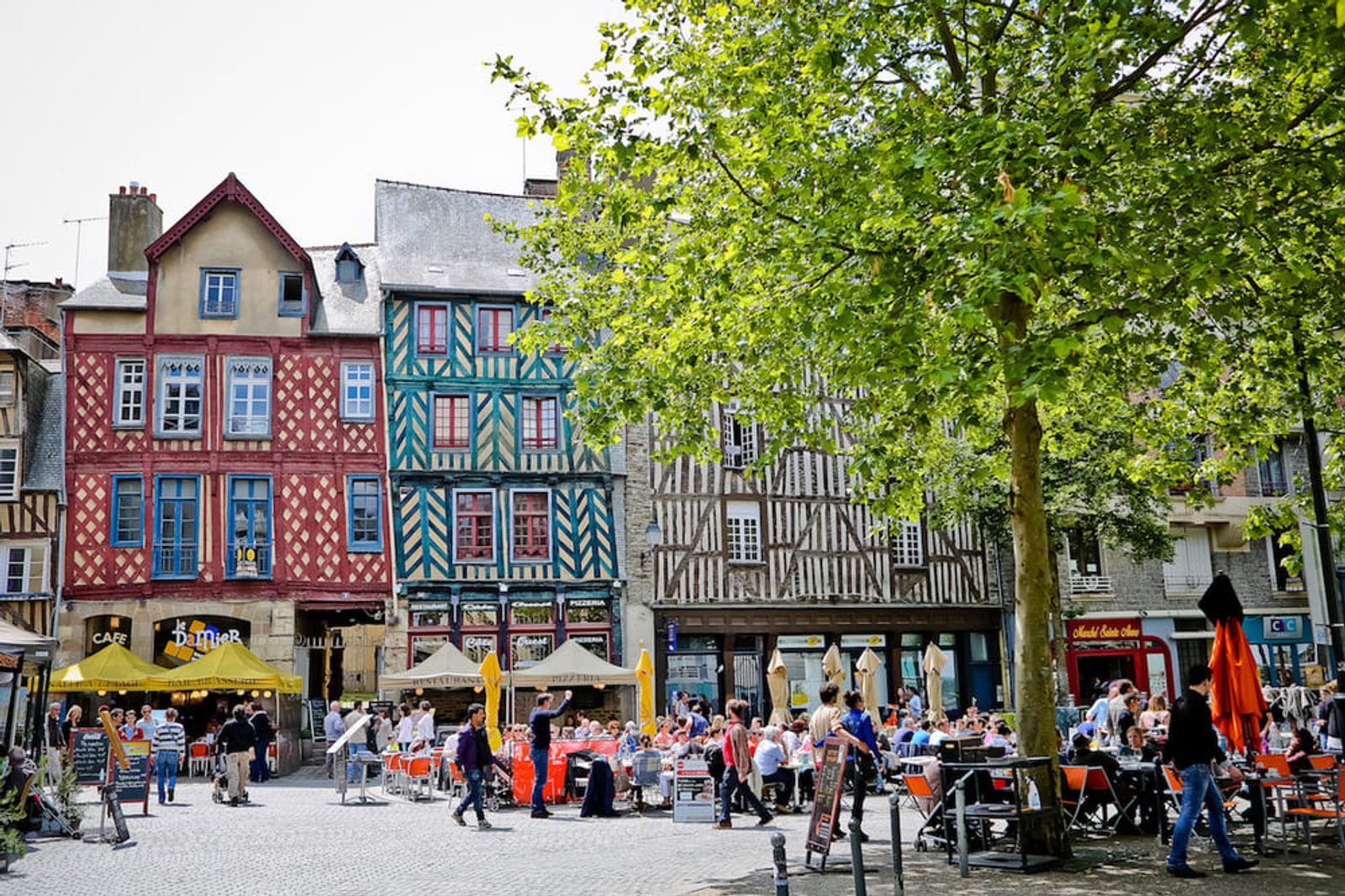 Standiste à Rennes