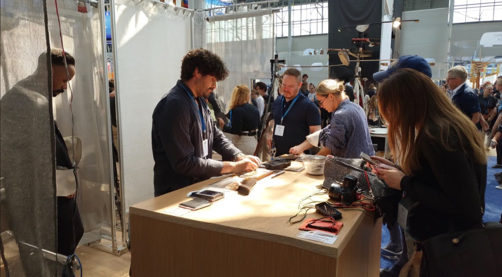 Stand parapluie : guide complet pour réussir vos salons