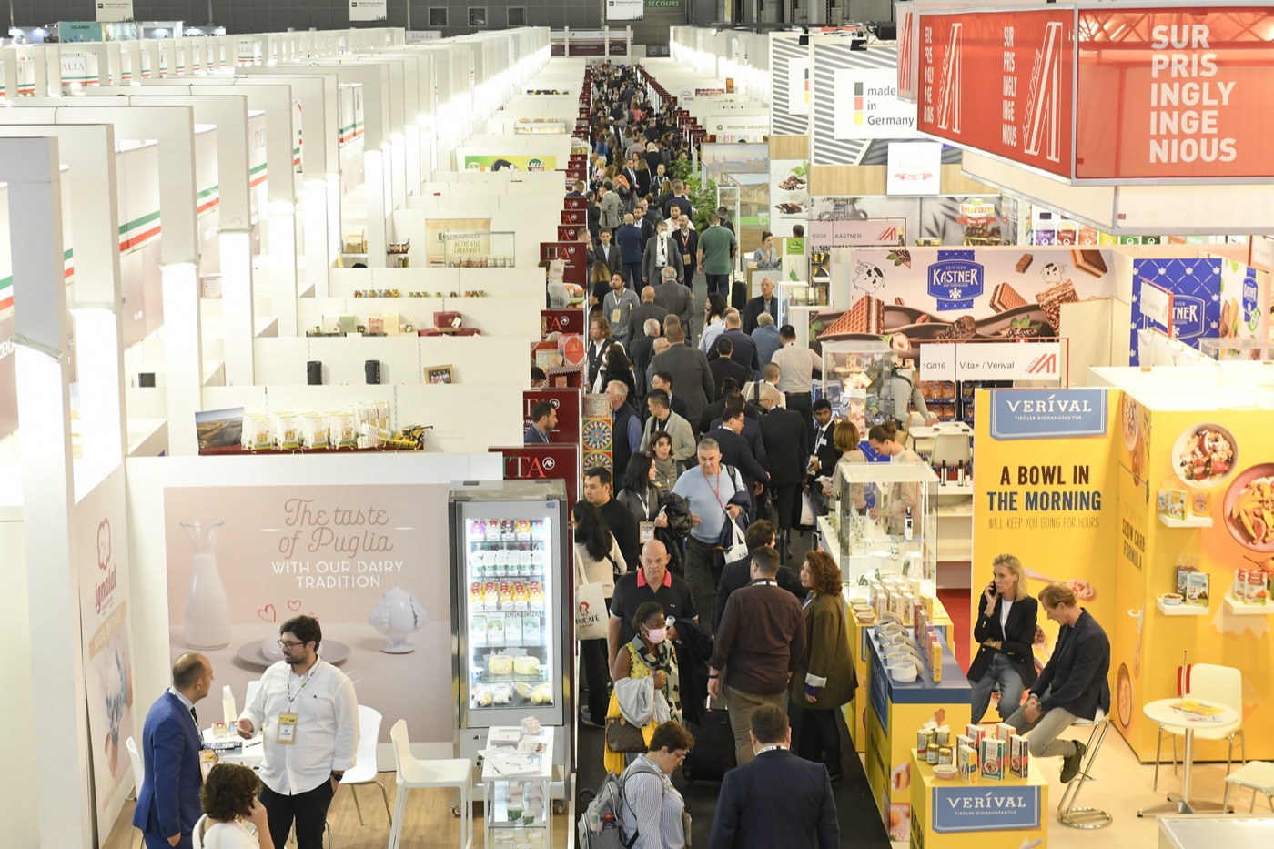 Standiste SIAL : Le salon mondial où exposer à Paris